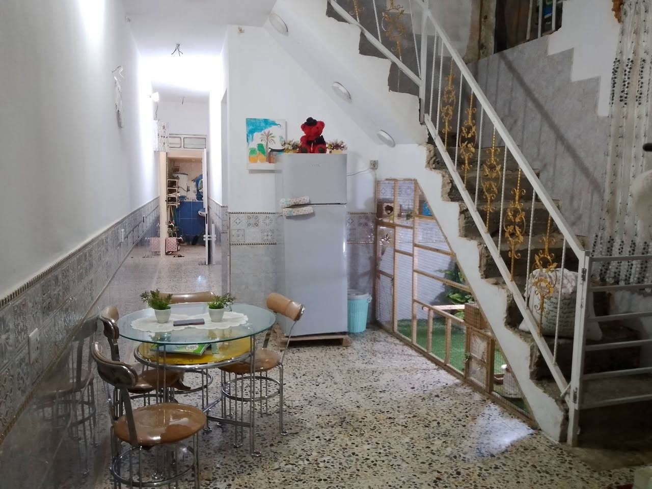 السلام عليكم
من رخصت الادمن 

بيت مساحه 100م

الواجه 5 والنزال 20 

العنوان بغداد المعسكر بلديات قرب شارع الشريط ومدرسه الافنان 

ملاحضه.... الفرع داخله الجهد مي خير من الله.. +مجاري ورصيف باقي بس تبليط 

الاستفسار ***********
