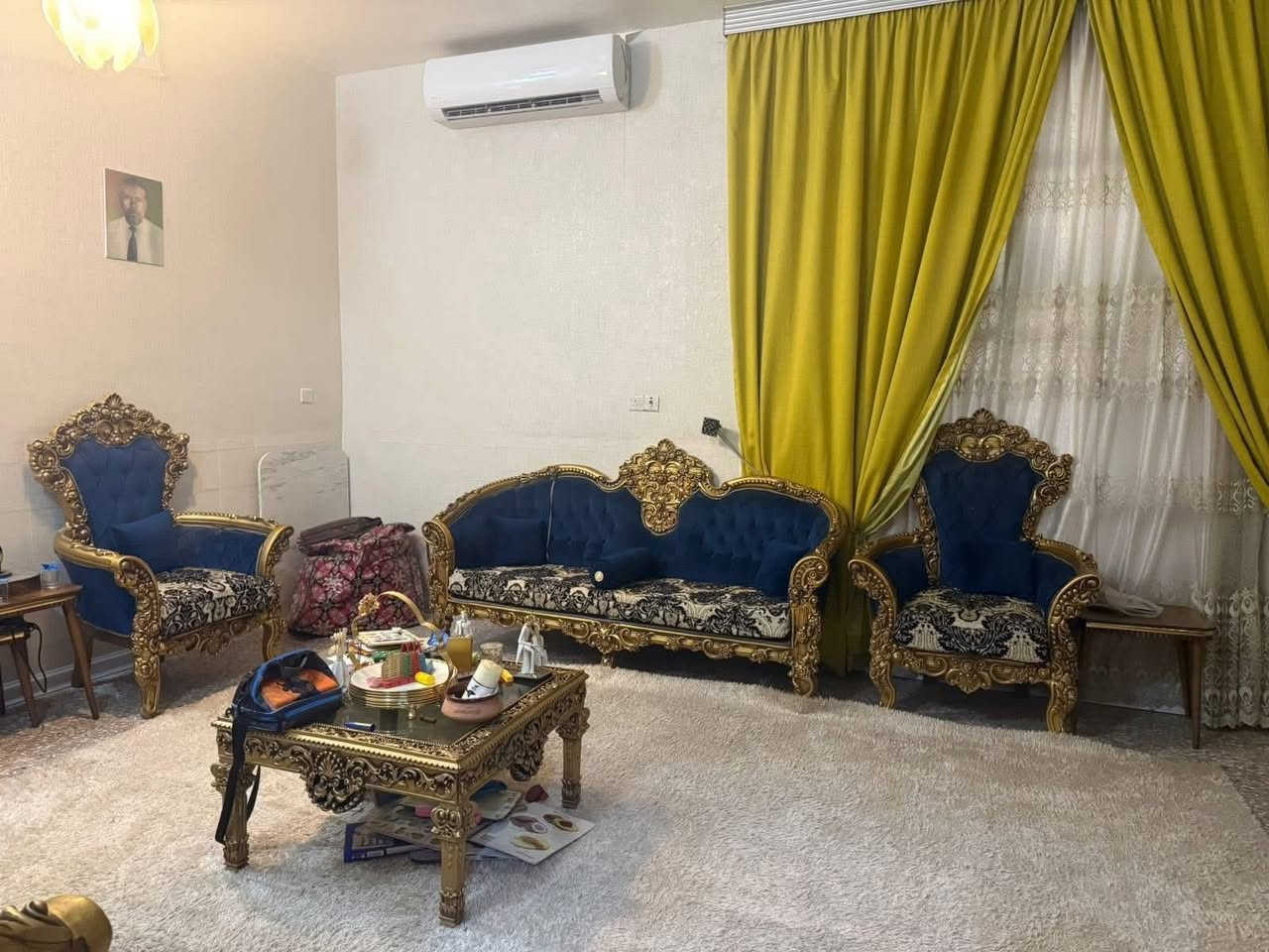 بيت للبيع مساحته ١٢٥ /م حي الإسكان مقابل محد الفني 

 منطقه مميزه ومخدومه من كافة الخدمات وبناء كونكريت درجه أولى 👌

طابقين 

بناء حديث 

الطابق الاول 

استقبال 

وصاله 

وغرفة نوم 

ومطبخ 

وصحيات 

الطابق الثاني 

غرفتين نوم 

وصاله

وصحيات

الاستفسار ***********
***********
 او مراجعة مكتب بركات الزهراء للعقار والمقاولات العامه حي الزهراء قرب مصتوصف اذ ردت بيع عقار او بناء أو ترميم ما عليك فقط مراسلتنا 
مكتب بركات الزهراء

