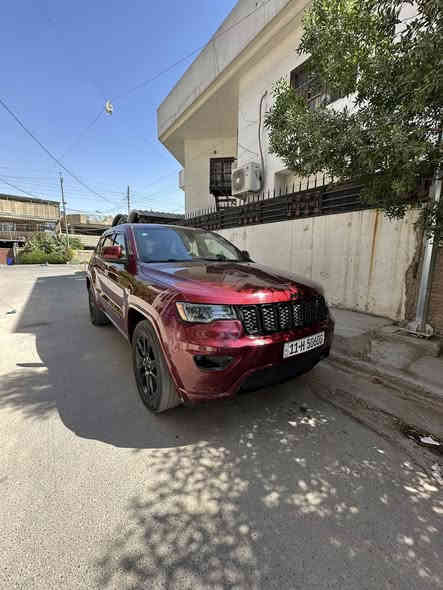 جيب كراند شيروكي بلاك توب رقم بغداد شبه مميز موديل 2020 ماشيه 96 الف حادثها جاملغ يسار امامي وبنيد نفسهن راجعات ومصبوغات كير ومحرك ودفع رباعي مكفولات وسونار وصور الحادث موجود بلمنشور 
مواصفات
زينون عالي ناصي رادار امامي وخلفي وجوانب نقطه عمياء حساس امطار حساس خلفي كامره خلفيه جنطه كهرباء كشتات جلد وكرسي سايق كهرباء دفع رباعي شاشه كبيره بصه ابواب وتشغيل عن بعد وبعد بيها اهواي مواصفات 
سعر 225
عنوان سياره بغداد حي الجامعه الاتصال على ***********
