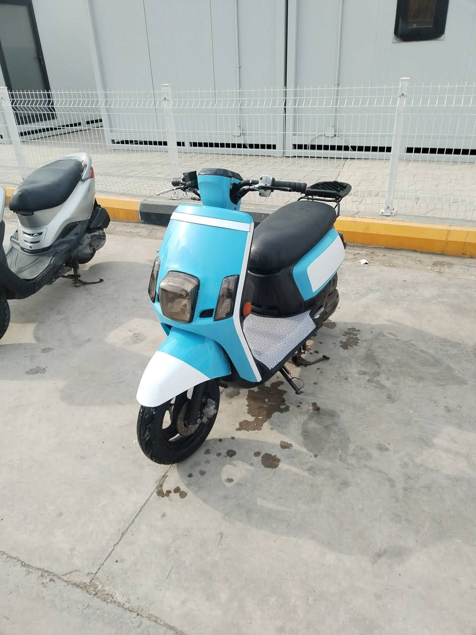 بوليسي مصطره مراوس او بيع حسب القناعه بس شاشه متشتغل


**إذا كنت صاحب هذا الإعلان وتريد حذفه لأي سبب، رجاءا أرسل رسالة إلى الدعم الفني**