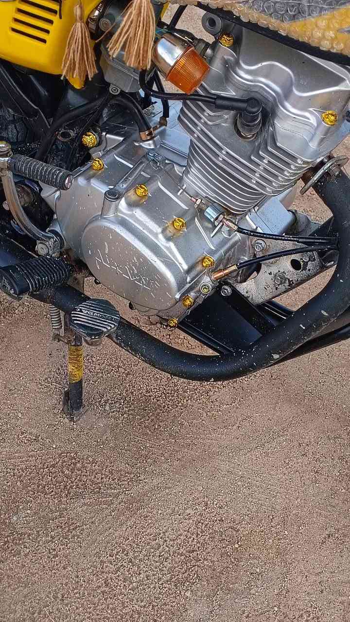 سلام عليكم دراجه للبيع تعمير الشاصي 18ولباقي كله 26اوراق اصولي وكيلها العارضي السعر خاص مكاني طريق نجف كربلا عمود 368.    ***********
