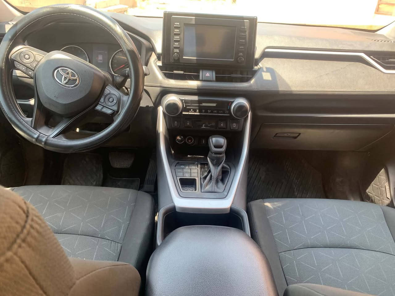 رافور موديل 22 رقم اربيل محرك وكير وتبريد شرط الضرر بونيد مع صبغ شبر بالجاملغ الأيسر السياره حلوه ومرتبه سعر 188 وبيها مجال وإذا مراوس بسياره حديثه هم يرهم ***********
