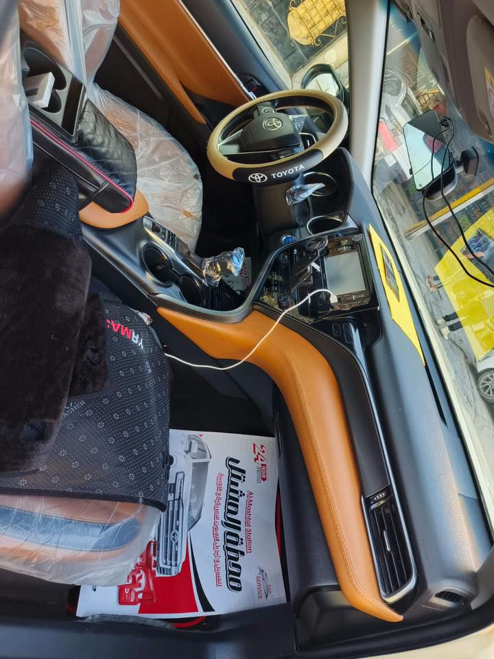 سلام عليكم
سيارة كامري للبيع موديل 2024 اصل 
تكسي دبي
ماشية 128 الف 
سيارة حلوة و خير من الله 
كير مكينة كفاله
بيها حادث موضح بالصور 
رقم بغداد الجديد 
باسمنا السيارة 
تحويل ثاني يوم 
مواصفات معروفه 
مكان السيارة بغداد المشتل 
السعر 175$ وبيها مجال 

‭0771 395 4457‬

***********
