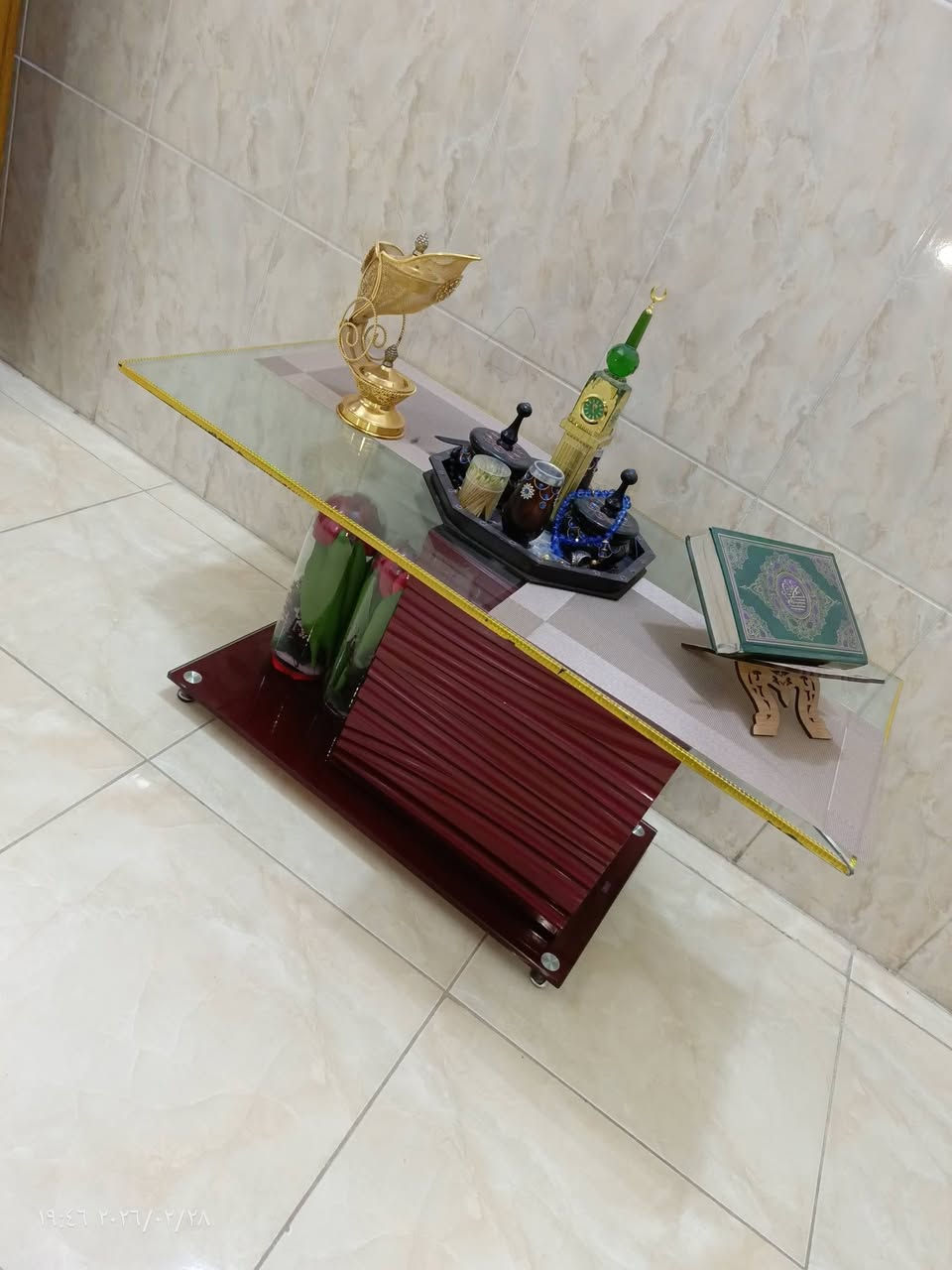 للبيع تخم عشر مقاعد نظيف  + برده كولش نظيفه ما بيها اي خلل +طبلات عدد ٤ مع ميز وسطي / العنوان بعقوبه التحرير


**إذا كنت صاحب هذا الإعلان وتريد حذفه لأي سبب، رجاءا أرسل رسالة إلى الدعم الفني**