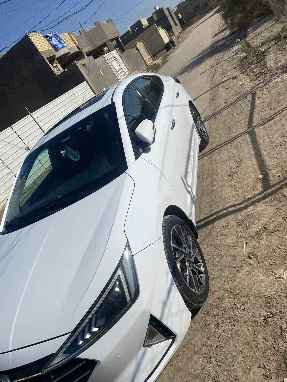 سلام عليكم من رخصه الادمن
الانتره مديل 19 
خليجي للبيع بيها نص باب الصدر صبغ  
محرك 2000
رقم بغداد سياره نضيفة حيل
للاستفسار ***********
