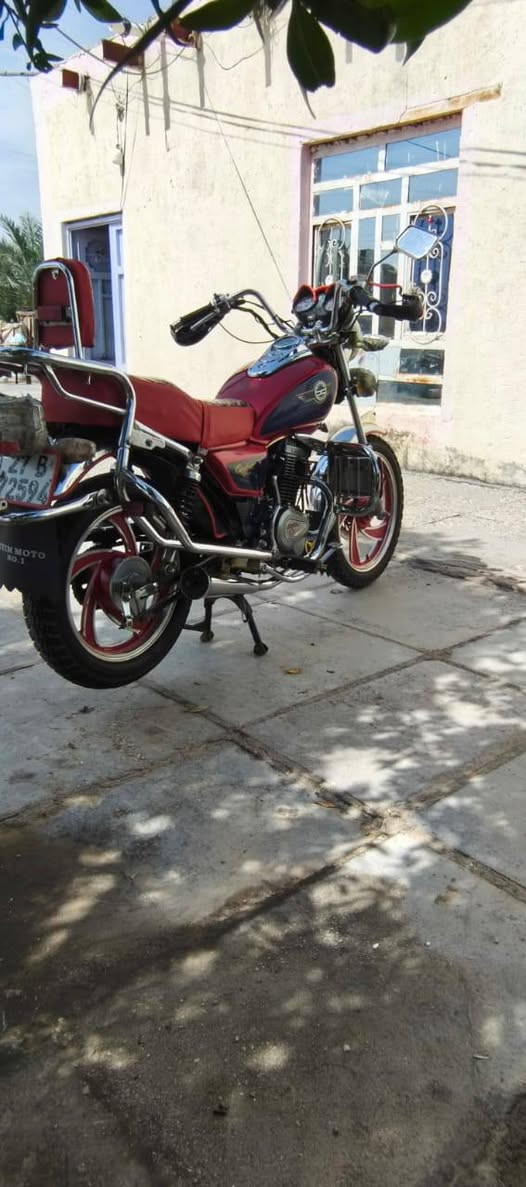 سلام عليكم دراجه للبيع رقم وسنويه كفاله عامه موديل 23طالعه ب24دراجه بل جيس كرتون وينه ليدور مكفول كهربايات كلها شغاله مكان شطره شراي يتصل  عل رقم  ‏‪***********‬‏
