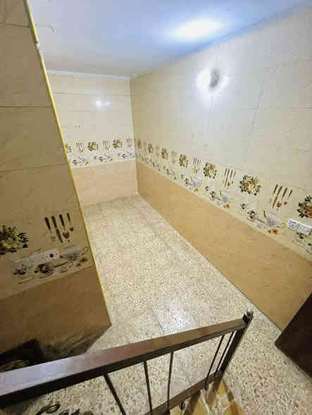 1-واقع حال (٥٠) المساحة (٤٠) يطلع على شارعين

2-ثلاث طوابق يحتوي على -استقبال-صاله -مطبخ —صحيات

مع ثلاث غرف نوم ✅

السعر :(١٢٧)

العنوان الشعب شارع الصحة خلف حسينية الرسول الاعضم 

شارع الكويتي 

للاستفسار .: ***********__***********
