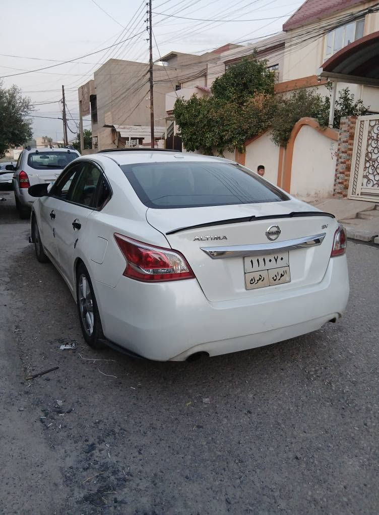 نيسان التيما موديل 2013 وارد امريكي سياره فول مواصفات
حساسات 
تبريد تدفئه 
بصمه 
بصمه ابواب 
اشاره بل مري 
سلايد 
تحكمات
كامره 
شرط الكير والمحرك بيها اربع قطع ونص سياره جاهزه شرط التحويل و عليها غرامه 13 ورقه سعرها 93 موصل, نينوى


**إذا كنت صاحب هذا الإعلان وتريد حذفه لأي سبب، رجاءا أرسل رسالة إلى الدعم الفني**