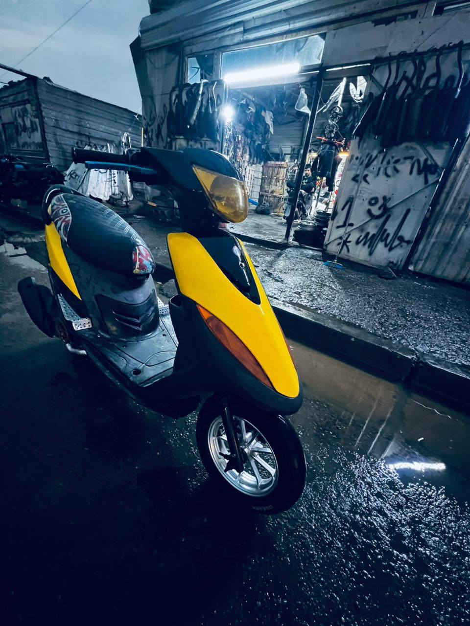 السلام عليكم ماكس عدله بلاديه مكينه مامفتوحه دراجه للبيع دراجه كامله بيه غراض اصليه الدراجه بيه قبق فلاوين اصلي ncy وقطره اصليه ncy يدادت اصليه ncy  شوته مال أربعه بيه وبيه بعد غراض سعر 650 وبيه مجال ***********
