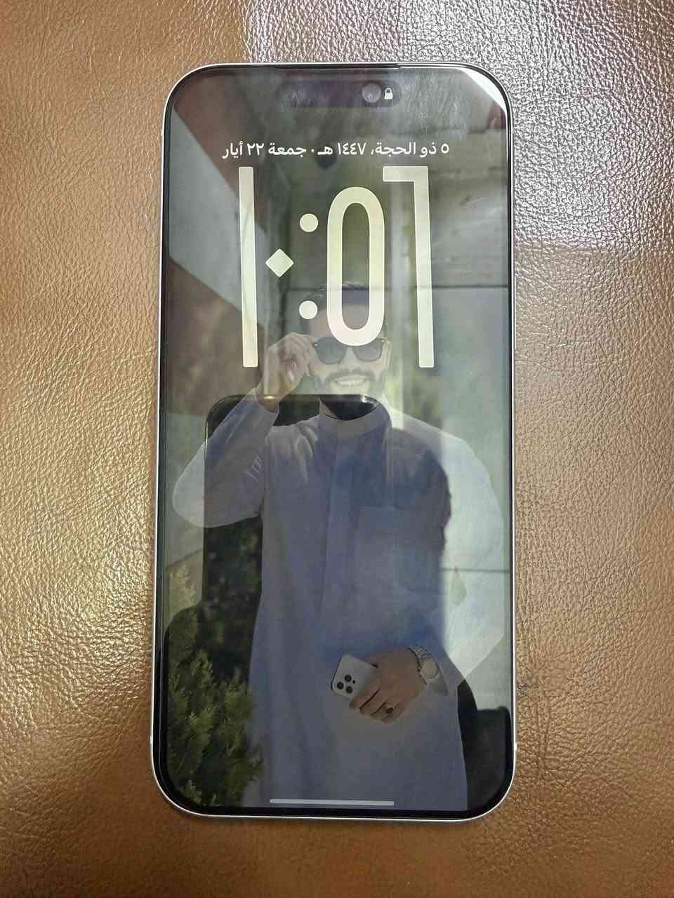 السلام عليكم أيفون 17 برو ماكس ذاكره 256 بطاريه 98 شرق اوسط      الجهاز نضافه 100%  وبعده داخل الضمان ماستر 
السعر 1950 
***********
