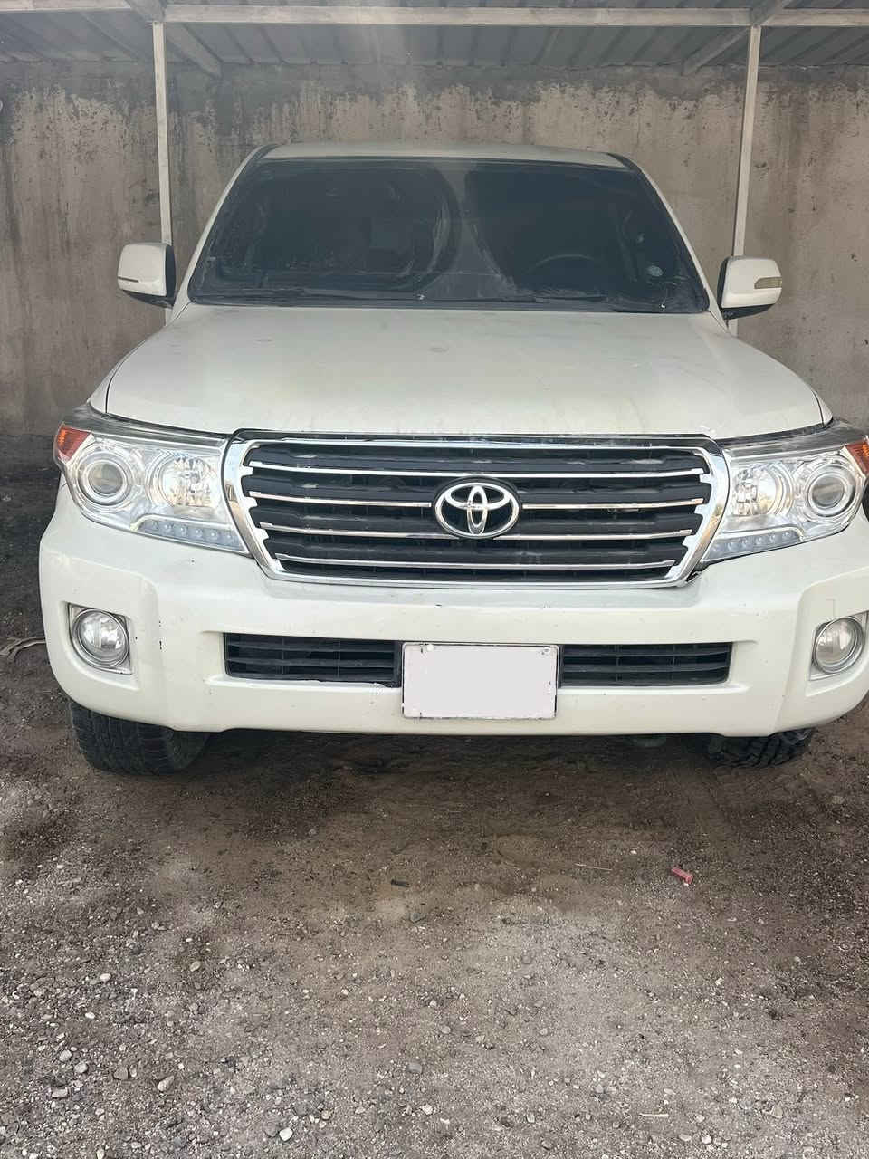 لبيع لاندكروز مصفحه 2011 كاز  سعره 115 ورقه 

‭0778 129 3324‬
