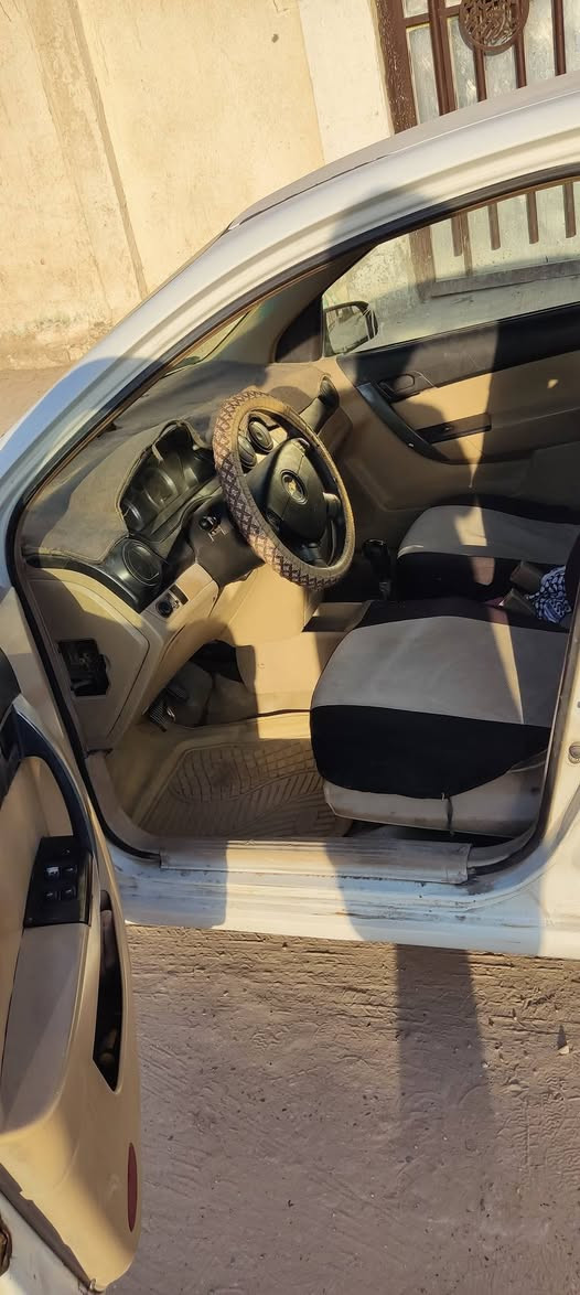 السلام عليكم 
سياره افيو للبيع موديل 2011
رقم بصره المالك نجف مشروع وطني مداور بلنجف ثاني يوم 
السعر 55 ورقة قفل 
الرقم ***********
