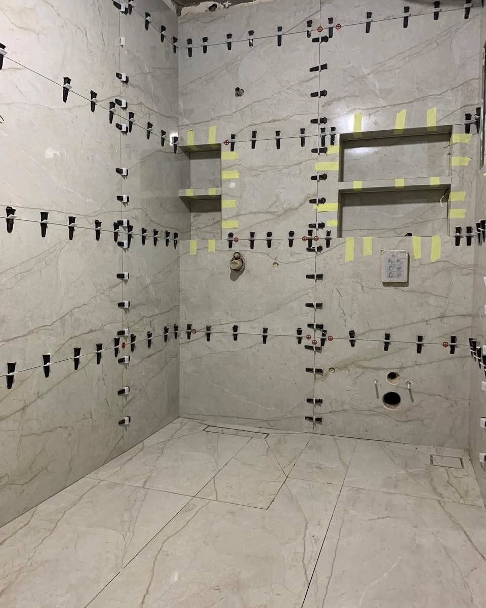سلام عليكم كادر سيراميك مصري شغل درجة أول براسلين وكاشي ومرمر جدران وارضيات شغل في اسرع وقت تسليم مهندس ***********
