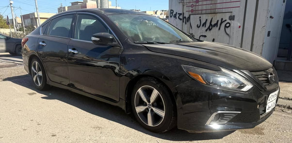 ئالتيما2017SRبينج پارجةى  سبوغة چةمبةكى بيشى هية لةكةل توكمةى لأى سائق گيرو مةكينةو تقةو رةقة برانةوة بةشةرتة 13وةرةقةى خرامةى لةسةرة 20%لى  قةتح دةكريت زةمارةتلةفؤنة*********** أربيل, العراق
