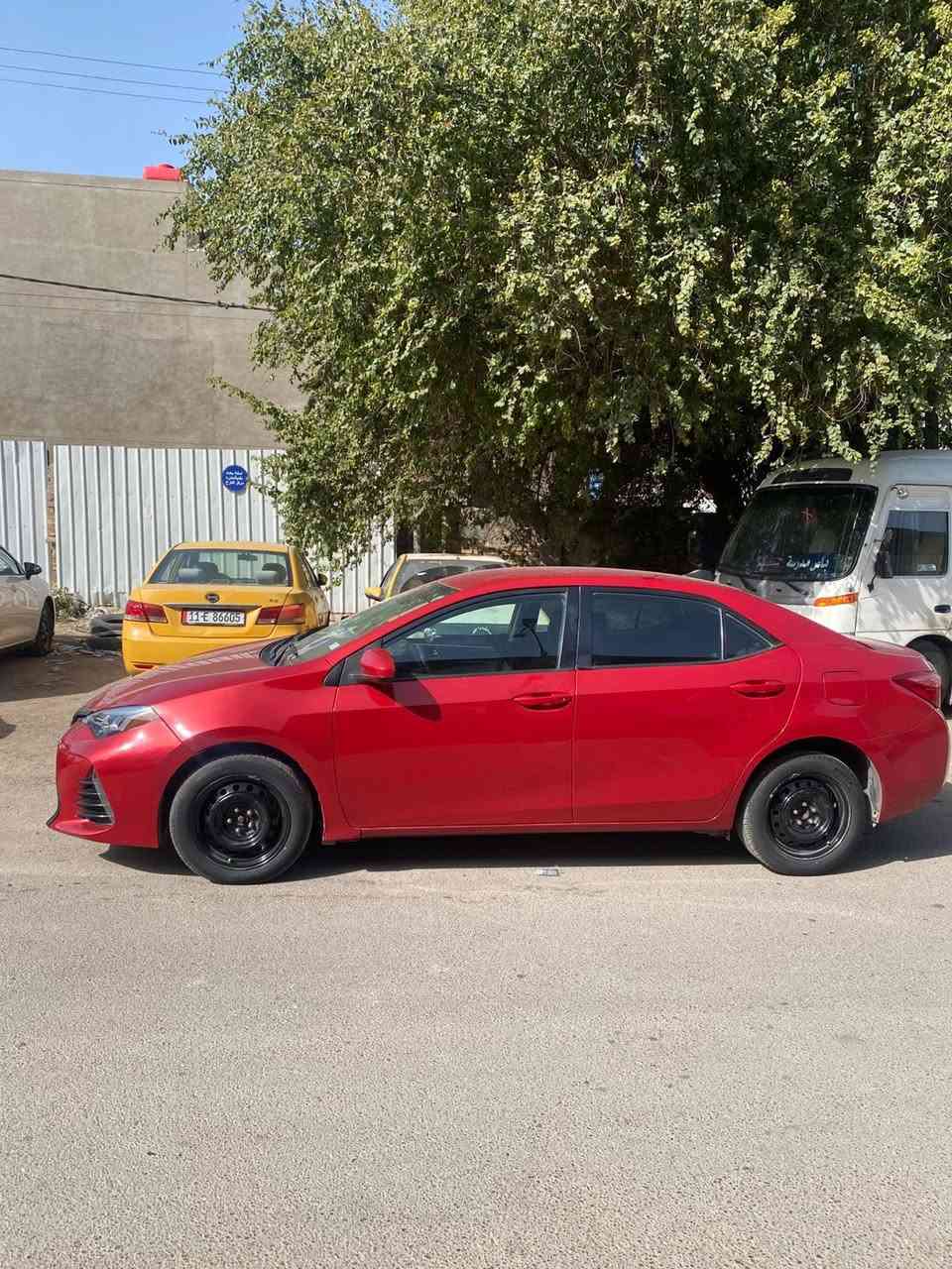 كورلا 2018 رقم اربيل سنويه وهزة وتحويل جاهزة
سيارة مصبوغه حزام شغل مرتب 
مكان سيارة بغداد 
سعر 110 وبيها مجال بسيط 
***********
