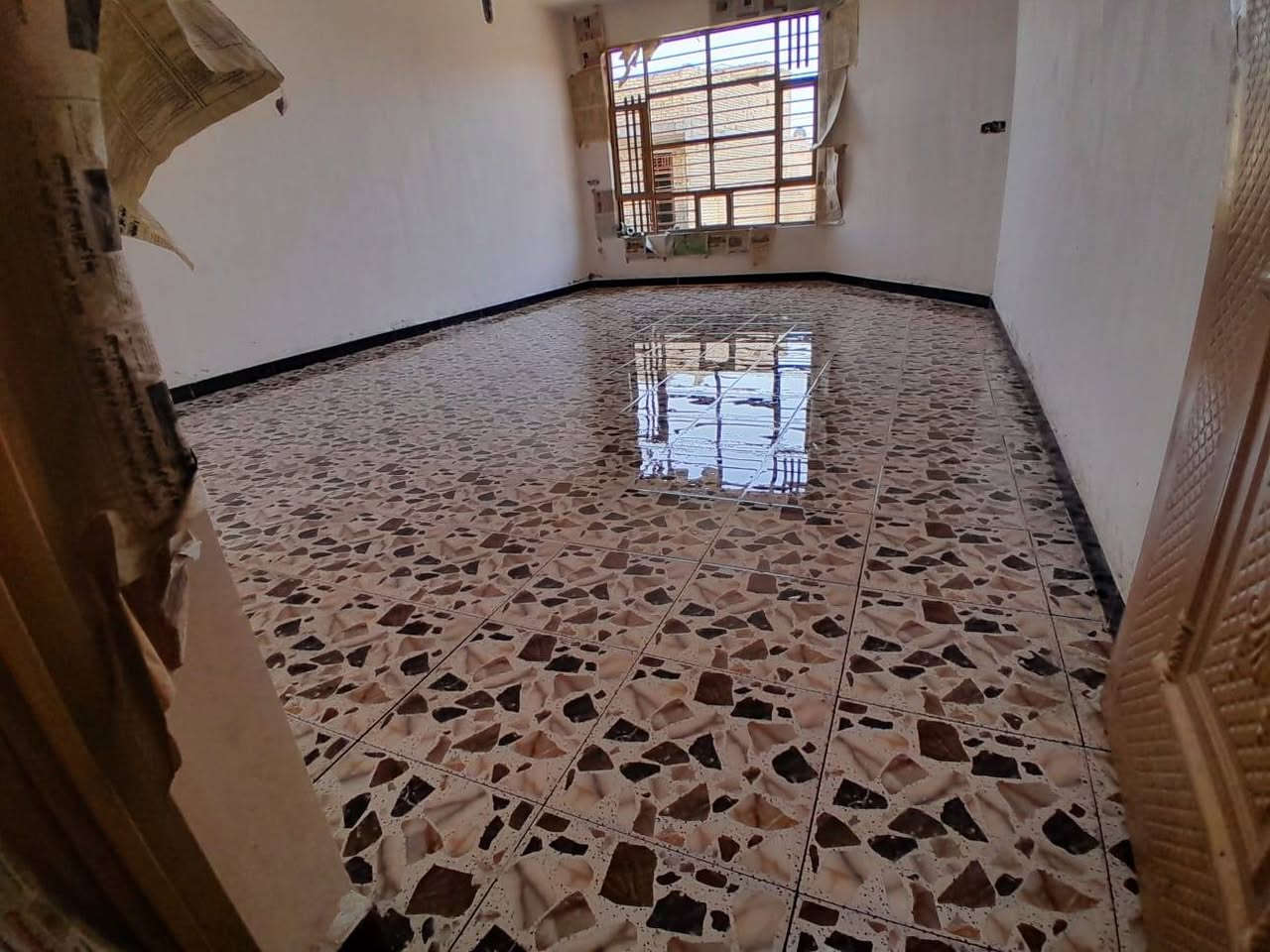 خلفه سيراميك مرمر بورسلين كاشي طابوك زجاجي متفرغ واتساب موجود *********** ***********
