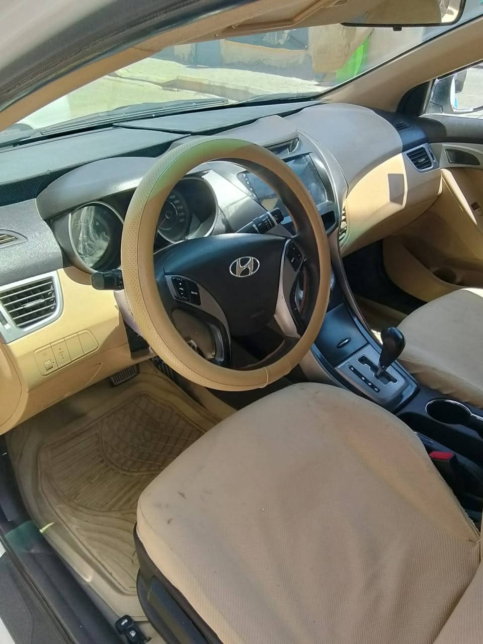 هونداي النترا موديل 14 خليجي جاهزة من كلشي محرك 1800 سنويه وهزة ورقم جدد لغايه 31 بيع او مراوس بأحدث حسب القناعه السعر 93 وبيها مجال مكانها سماوة قضاء الخضر ***********
