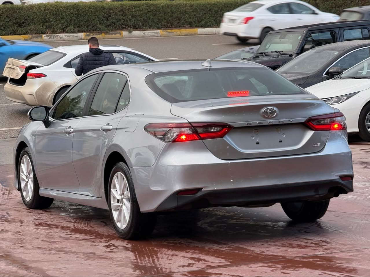 2024  𝐓𝐎𝐘𝐎𝐓𝐀 𝐂𝐀𝐌𝐑𝐘-LE 

تويوتا كامري موديل : ٢٠٢٤ 

السعر : 205$ ورقة ومجال بها 

اللوان : سلفر 

عداد المسافة :  19 الف 

حجم المحرك : 2.5L ( 4.سلندر )

ملاحظة السيارة :  سيارة بدون حادث 
فقط 2 قطعة كلير امريكي 

كافة الايرباكات  سليمة 

المواصفات : LE  

كاتي تترقم اربيل دهوك سليمانية 

‏‎تفاصيل اكثر الاتصال علی ارقام التاليه  

 واتساب 📞 ***********

عنوان📍اربيل شركة ابوظبي كارس أربيل, العراق
