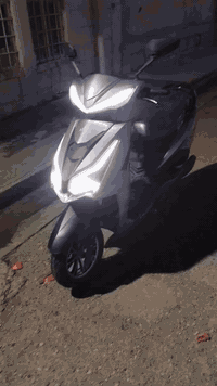 دراجه شحن ٦ بطاريات مصطره وضع شركه بطاريات شرط دراجه كلها شرط اي خلل عطل ما بيها سرعه فول نظام رجوع للخلف السعر ٥٥٠ بيها مجال الاتصال ***********   ***********
