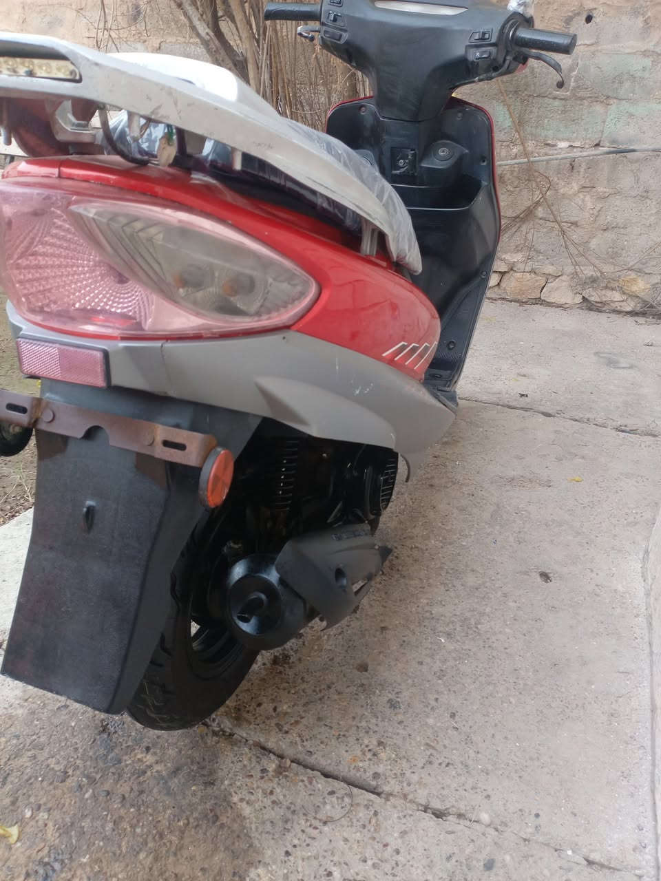 سلام عليكم
للبيع دراجه سايم ابو عيون كله شغال صلف كهربائيات
مكينه خرسه وكشر نظيف
السعر 500 او بي مجال للشراي
العنوان الرمادي
للاستفسار الاتصال على الرقم ***********

ملاحظه /الموشراي لا تعلق ولا تعبني ولا تتصل
