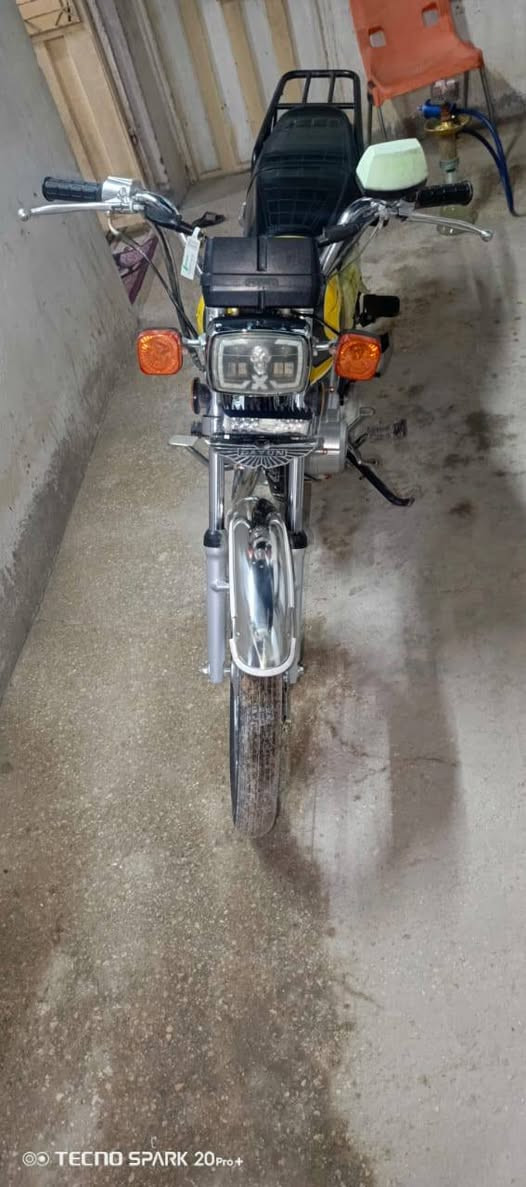 سلام عليكم دراجه لبيع اوراق وكيله كربلاء مداور نفس ليوم مكانه نجف شارع المعمل سعر 650 بيه مجال دراجه مكفوله من كلشي لستفسار رقم *********** موديل 2025
