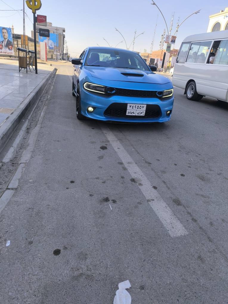 جارجر 19بلاص فول
ظرر جاملغ خلفي وقبق صندوق مبدل بلادي 

بدون بارد بدون شخوط لوك سياره 

محرك كير كفاله ماشيه 42ميل 
محرك 3600

*********** كركوك, العراق
