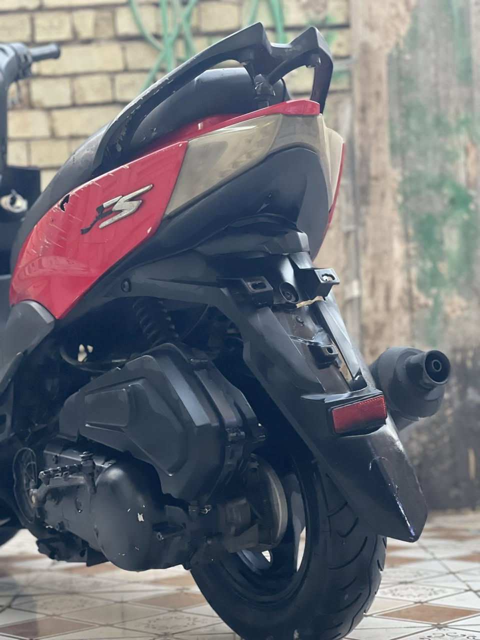 السلام عليكم للبيع دراجه FS مكاني كربلاء قرب فلكه الثوره دراجه شغال وكامله كله بشعر ٢٧٥ الف وبيه مجال الدراجه مال جناي والله نضيفه هذا رقمي***********
