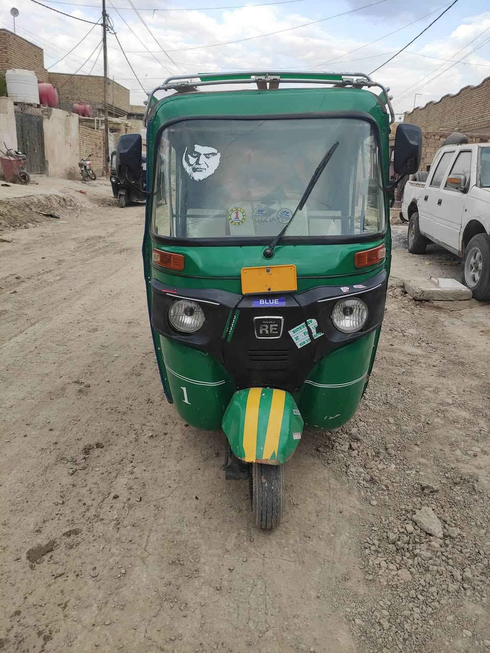 بيع مستعجل تكتك موديل 22رقم وسنويه طابه ب23 الشراي اتصل ع الرقم *********** مكاني بابل القاسم التكتك مصبوغه عام
