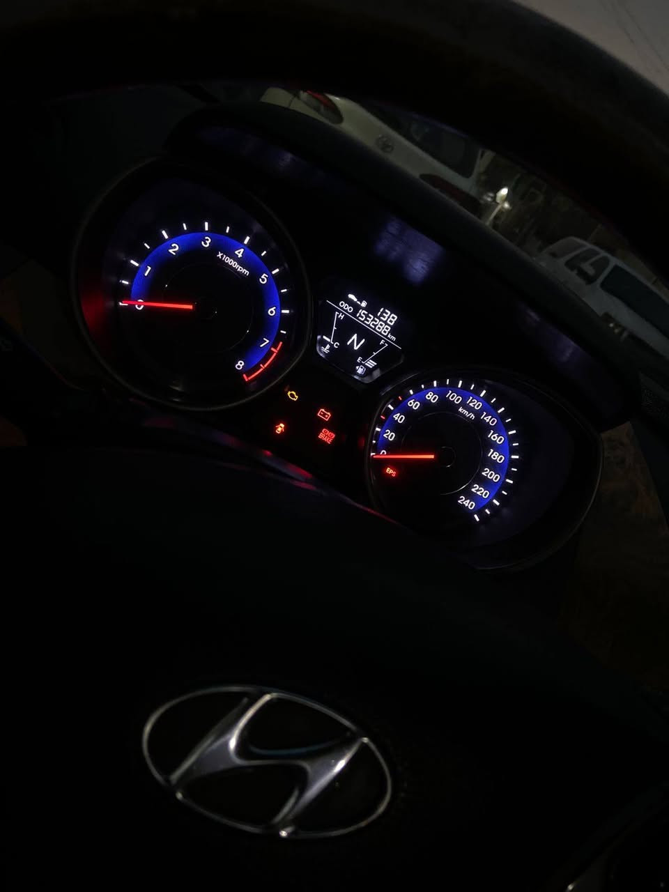 سلام عليكم
النترا ٢٠١٤ خليجي ١٦٠٠ 
مكفوله من الضربه ماعده الدوس 
وشويه تكشير بسيط مبين بل صور 
مكينه كير خير من الله كامله السياره 
ماعده اشكم ملاحظه بسيطه 
العنوان بغداد 
الرقم ***********
مكلف بل نشر اتصل
