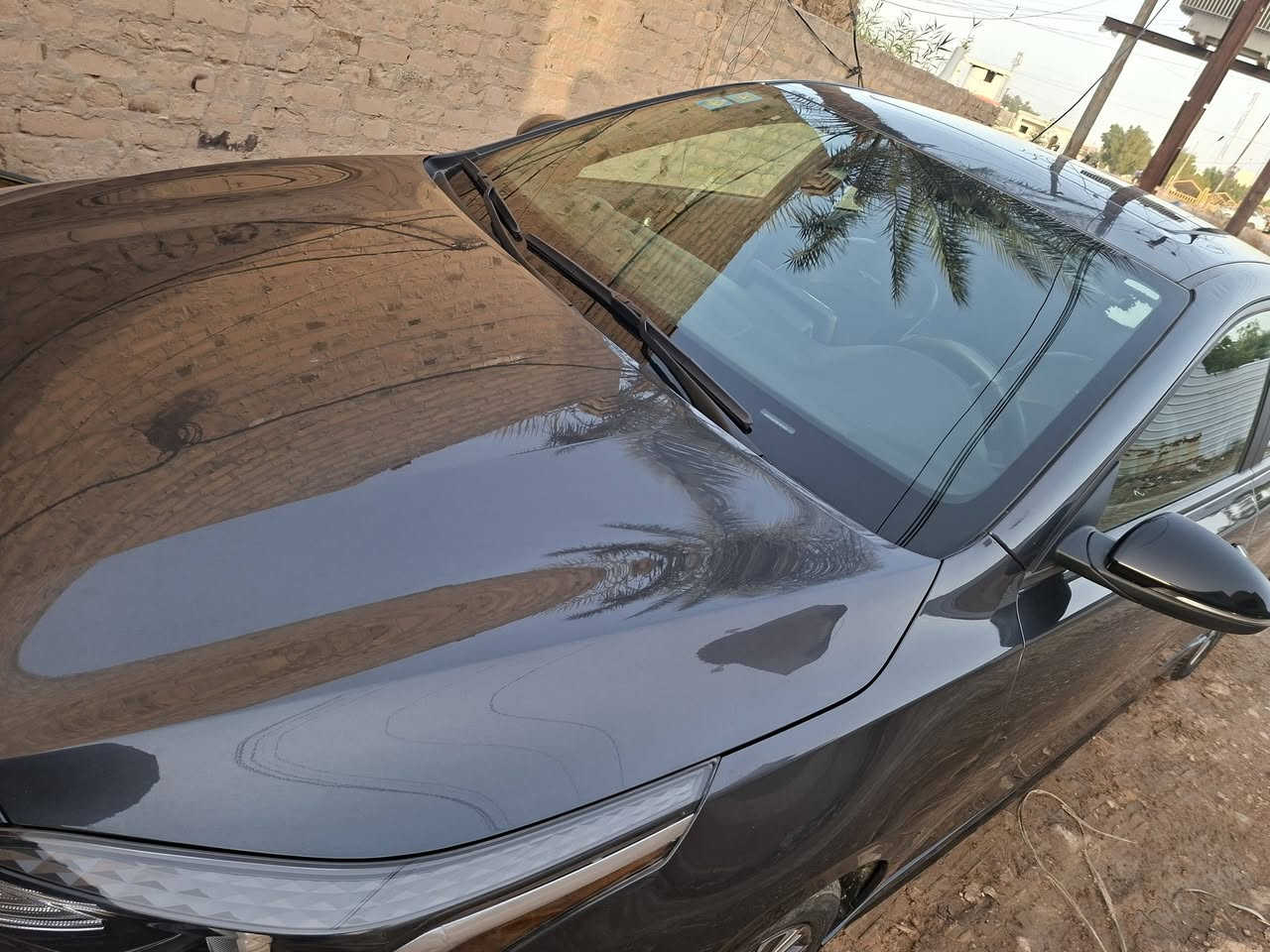 السلام عليكم كيا فورتي موديل ٢٢ جيتي لاين فول مواصفات سياره جديده الضرر موضح بالصوره ولباقي مكفول اي استفسار هذا رقمي سياره رقم بغداد ***********
