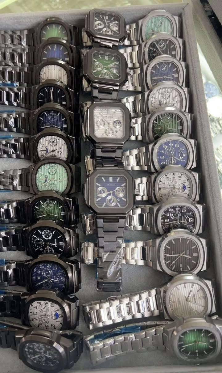 Stylish and trendy men's watches, in stock, welcome to inquire.


**إذا كنت صاحب هذا الإعلان وتريد حذفه لأي سبب، رجاءا أرسل رسالة إلى الدعم الفني**