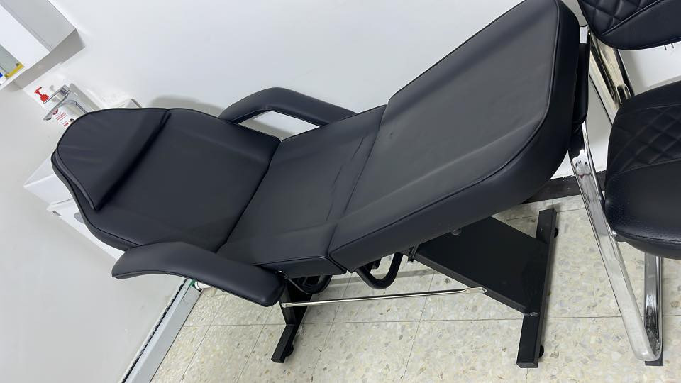 اليدور نظيف و ما متعوب 👏🏼👏🏼👏🏼💥💥
للبيع سدية و جهاز بخار و هايدرو استعمال مرة وحدة كلهن و جهاز بلازما وجه جديد بالبايكيت 
برخص المي سعرهن 
*********** واتسسسساب
