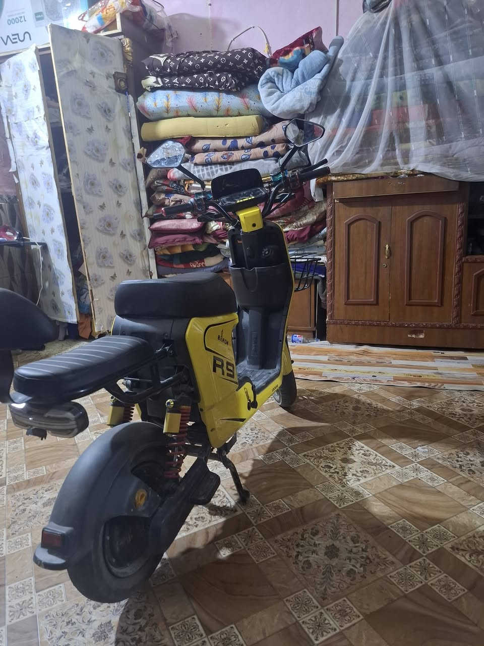 سلام عليكم دراج كلش نضيف البيع مكاني الهارثه كلشي بيه شغل 500بي مجال ***********
