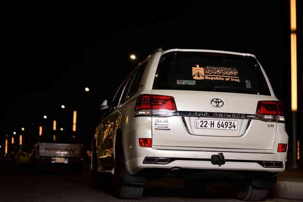 تويوتا لاندكروز GXR موديل 2021 ساز باب اول كراند تورنك نظيفة جداً رقم اربيل  بأسمي مكفولة 
رقم صاحب السيارة ***********

🟩 السعر  _ 620 يعني ست دفاتر وعشرين ورقه وبيها مجال للشراي 

عداد المسافة : 101 الف كيلو حقيقي السياره  
فول مواصفات 1/1 

1- فتحة 
2- بصمة 
3- كراسي كهرباء 
4- كشنات جلد
5 -  3 شاشات كبيرة بلاد ام الترحيب
6- حساس خلفي وامامي 
7- جنطة كهرباء ( جكات )
8 - تحكم ستيرن جهتين
9 - مري شفط 
 10 - تشغيل عن بعد 
11 - اشاير ترحيب
12 - كشنين كهرباء 3 دكم 
13 - حساسات امامي وخلفي 
14 - شاحن لاسلكي( واير ليس ) 
15 -  8 ايرباك 
16 - دبل ماوس 
17 - اربع كامرات محيطيه 360 درجة 
18 - طفاية 
19 - ثلاجة 
20 - لايت زنون كشافات
21 - كروز سرعة 
22 - تحكم كهربائي بلمري 
23 - ويل كب كروم حجم 20
24 -حجم المحرك: 8 سلندر 5700
25-ميموري
26 - بصمات عدد 2
27 - نظام EST 2nd
28 - نظام ABS
29 - زراكات لايت
30 - شاشة ليزيرية
31- دشبول لگزز
32- اشارة لگزز
33- مري قابله للطي مع الرجوع
34-دوسات ليزريه علامة لاندكروز 
معروفه مواصفات الساز  
مكان السياره: الرمادي 
السعر 620 وبيها مجال
للأستفسار
***********
