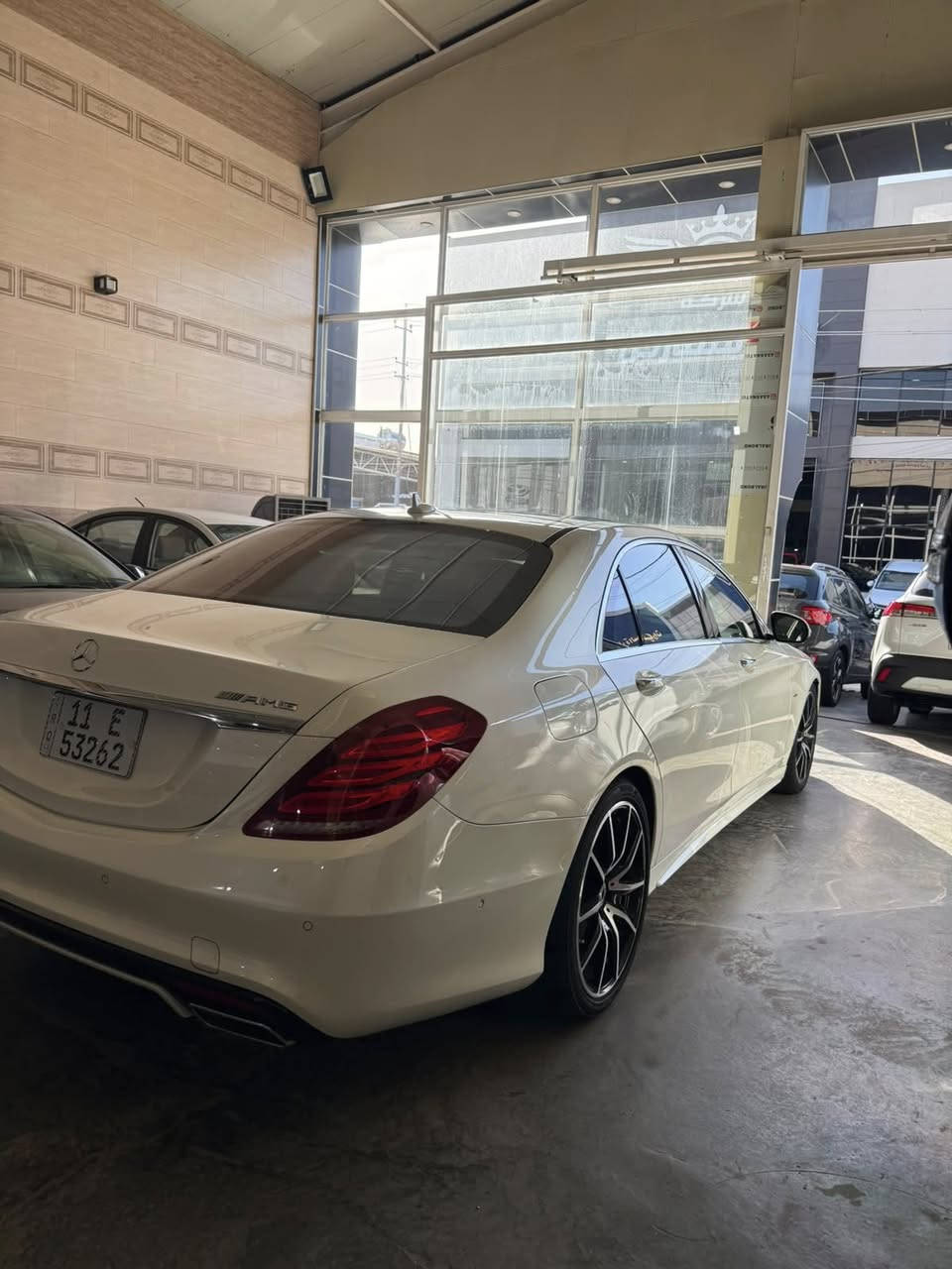 السلام عليكم ورحمة الله وبركاته
مرسيدس s500 2014 edition 1 فول فول 
شاشات خلفية اربع ابواب شفط مع الجنطة كهرباء اربع  مقاعد تدفئة تبريد ريمونت تحكم عن بعد لابت ذكي تفاعلي دبل بانوراما تخم تاير مع تخم ويل اصلي جديد صدر امامي خلفي   جديد خمس بردات كهرباء  رادارات تفاعلية ذكية سيارة ماشيه 70 الف و كفالة عامة مغلف ppf

العنوان:بغداد /زعفرانية
السعر:40.000 دولار
الرقم:***********
