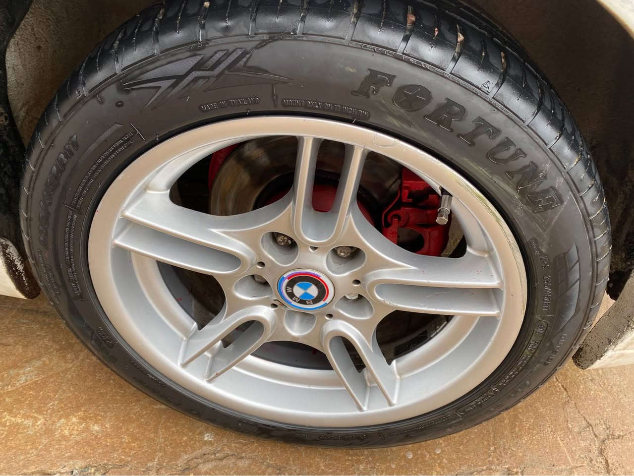 سەلامی خوای گەورەتان لێبی ئەو تایەو ویلەم هەیە ئێم ١٧ خواری لەزین بەشەرت یەک ویلی دەرزی هەیە باقی هیچی نیە زۆر خاوینن تایەکانی نوێنە ینتاجی ٢٠٢٤رە لە رسم کوە روبەرو جوانترن دەگۆرمەوە بە شتەک بە دلم بیت شقلاوة, أربيل


**إذا كنت صاحب هذا الإعلان وتريد حذفه لأي سبب، رجاءا أرسل رسالة إلى الدعم الفني**