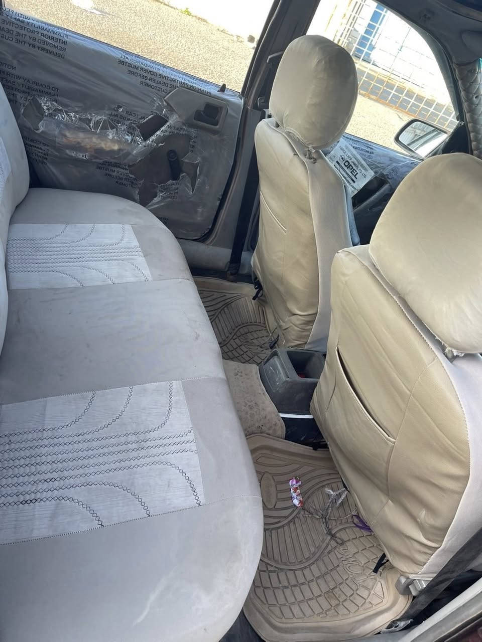 ئۆپڵ ڤیکترا
مۆدێل 1991
مەکینە 18
ئاڕمی پلاستیکی هەولێر
سلاید ٢ جام کارەبا
بێ دەعم و لێدراوی
پێشو دوای زۆر جوان
پاوەر ئیستۆپ گلاج بەشەرت
١ شانی سایەقی پێوەیەتی
موسو بڕاوەی بەشەرت
گێڕو مەکینەی بەشەرت
کارەبای زۆر مەزبوتە
ناو گێچی کامل مەزبوتە 
برێکو گەرمیو هەمو گیانی بەشەرت
بێ تەقەو رەقە شتێکی مەزبوتە
سعریشی ١٨ وەرەقەو مەجالێکی برایانە لە سلێمانیم بۆ زانیاری زیاتر
***********
***********
