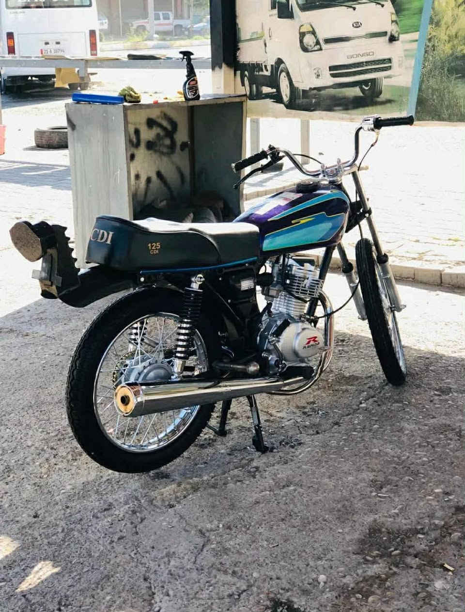 السلام عليكم اخوان دراجه تعمير جديد مكينه رابيدو وشاصي 2025 مع منفيس موجود اخوان اللي يريده يتصل بدون خاص رقم ***********
