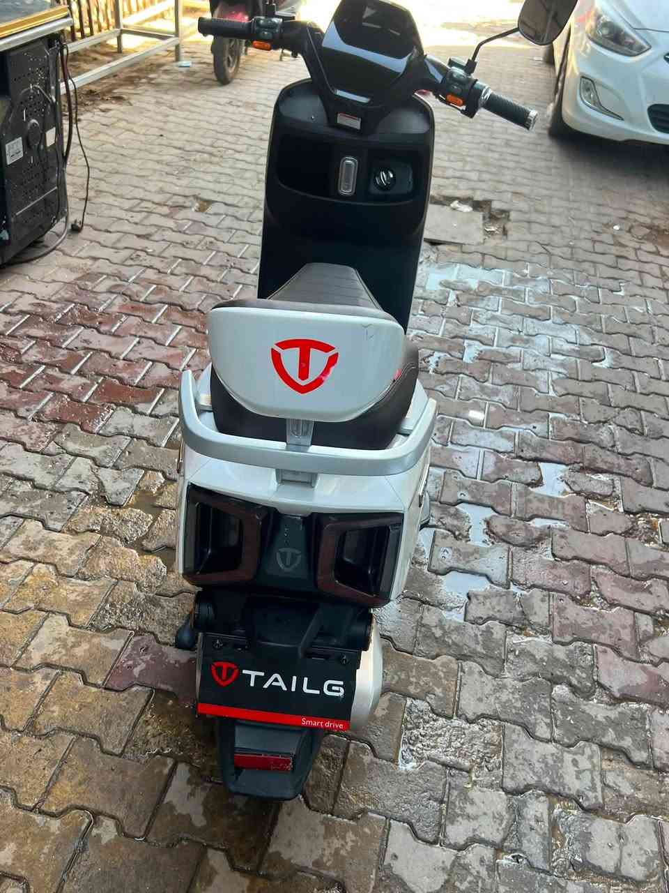 الوحش من شركهTAlLG
البيع دراجه شحن 
6 بطاري كبيرة 
ملف 1500واط 
مسافه 60 كم
السعر 800 وبيه مجال 
مكاني الكرخ

رقم هاتف ***********
