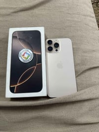 آيفون ١٦ برو ماكس • ٢٥٦ • بطاريه ٩٤ ماستر