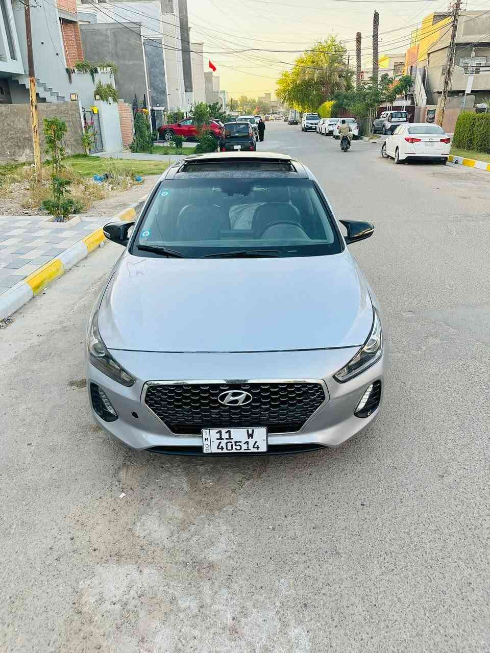 للبيع هونداي النترا GT 
موديل 2020 شكل الجديد 
محرك 2000 الكبير 
كير AT 
ماشيه 40 على وظع الشركه 
السياره فوووول مواصفات 
بانوراما 
بصمه تشغيل وبيبان 
جنطه بصمه 
ويل كب الكبير بلادي مع تخم تاير جديد باتري جديد 
كشنات جلد وتدفئة بالكشنات 
كرسي كهربائي 
تحكمات ستيرن جهتين حاكيه أتصال بلوتوث 
شاشه كبيره مع نفكيشن وكار بلي
رادار جانبي وأمامي 
تبريد شاشه 
برده خلفيه 
نظام متعدد القياده 
وبعد بيه هواااي مواصفات 
سياره نظيفه وجاهزه على وظع الشركه 
طخته جاملغ وبنيد من امريكا 
السعر 105 ورقه سعر مناسب جداً 
مكاني الغزاليه 
***********
