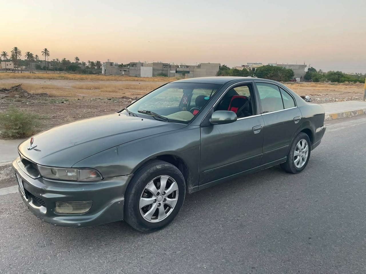 سلام عليكم للبيع فقط مسيبوشي كلاند موديل 2002 عقل او ضفيره جديد تخم تايرات جديد باتري جديد تبريد وياه سويج شاشه كاميرا بدون ضربه او طخه كير او محرك بشرط رقم سليمانيه جديد لحد 2030 بشرط تحويل وكاله سعره 38 بي مجال للطيبين مكان السياره ديالى خانقين للاستفسار الاتصال على الرقم لان مامتواجد على نت ///////   ***********
