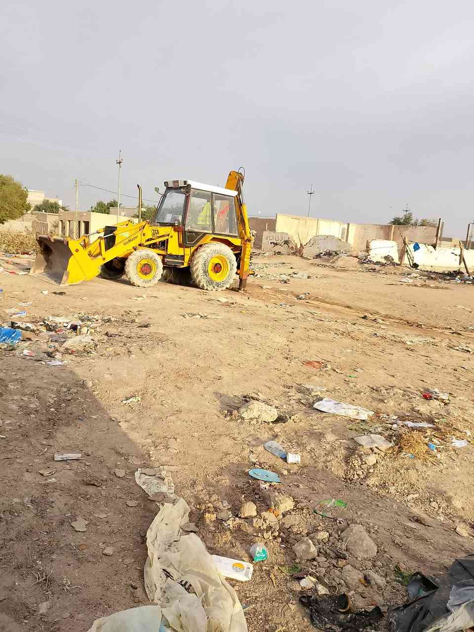 بسم الله جيسي بي محرك لا تنقيص ولا تبخير
مظخ خير من الله بس لاشه مالت الكير
مكسوره لين سايق طكه  بصبه فقط وحلين شغال 
تمشي فر ويل شغل سلايت جب  سعر 50وبي مجال الاستفسار خوكم لامستشار للمعدات ثقيله عباس صالحي 
***********
