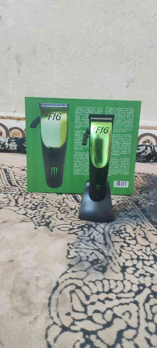 مكينه حلاقه جديده بالباكيت للبيع مكاني الشرش
***********
