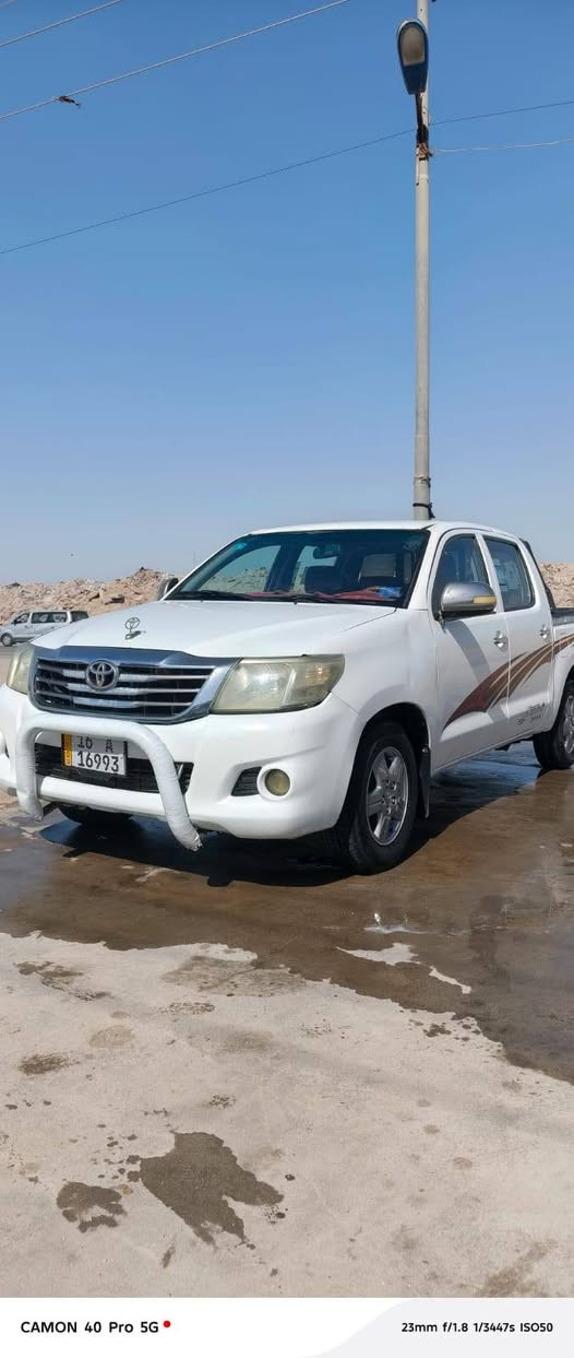 فلاونزه موديل 2014
شاي 19سعودي
الرقم قادسية(الديوانية)
سيارة بأسمي تحويل ثاني يوم 
محرك مفتوح 
سيارة بيه ضربه صفحة سايق فوك تاير الامامي
تبريد ثلج تايرات جدد
السعر 150 
العنوان البصرة الزبير 
*********** اتصال وبيه واتساب
