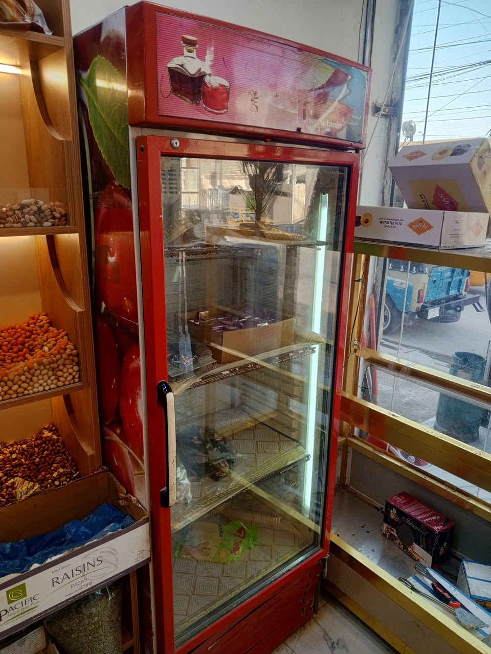 سلام عليكم 
عارضة للبيع حجم جبير 
شغالة وتبردهة يخبل 
سعر 250 قفل 
الاستفسار ***********
