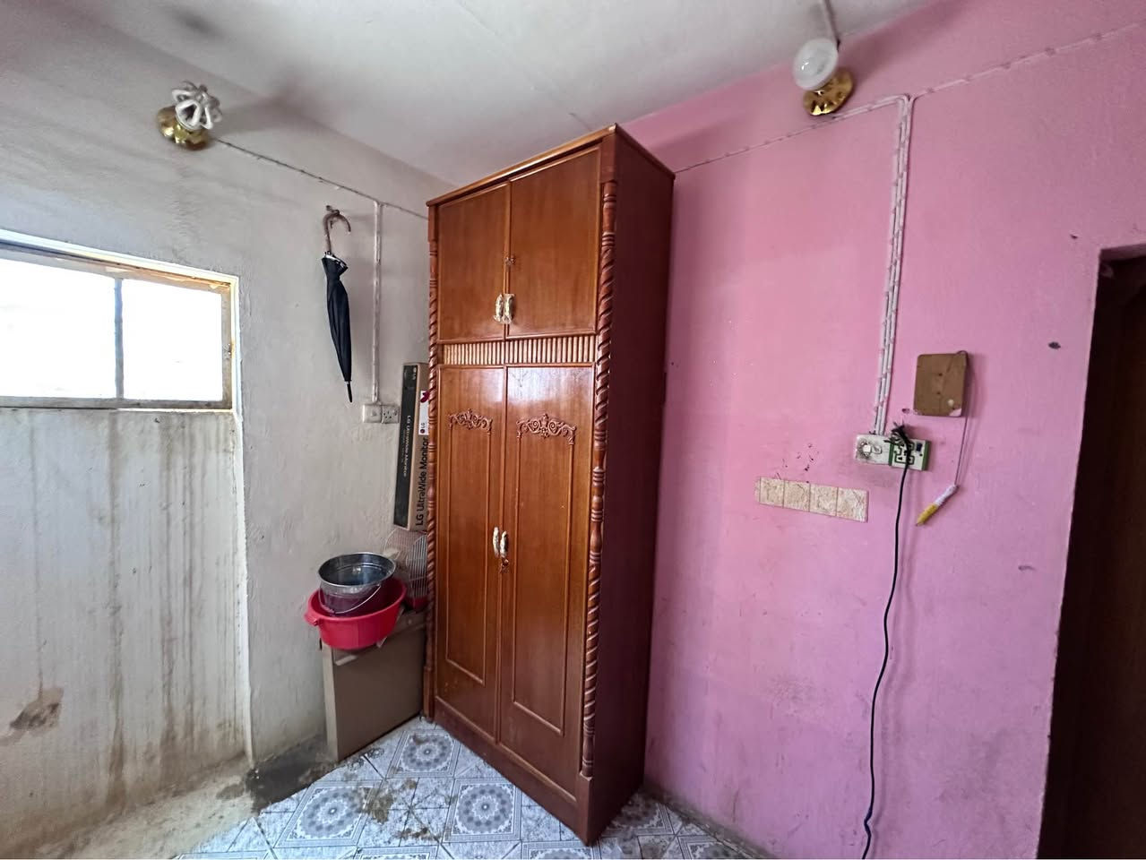 ‎غرفة اخشاب للبيع شغل الحلة تزكام  للاستفسار ***********‎ عمارة, ميسان
