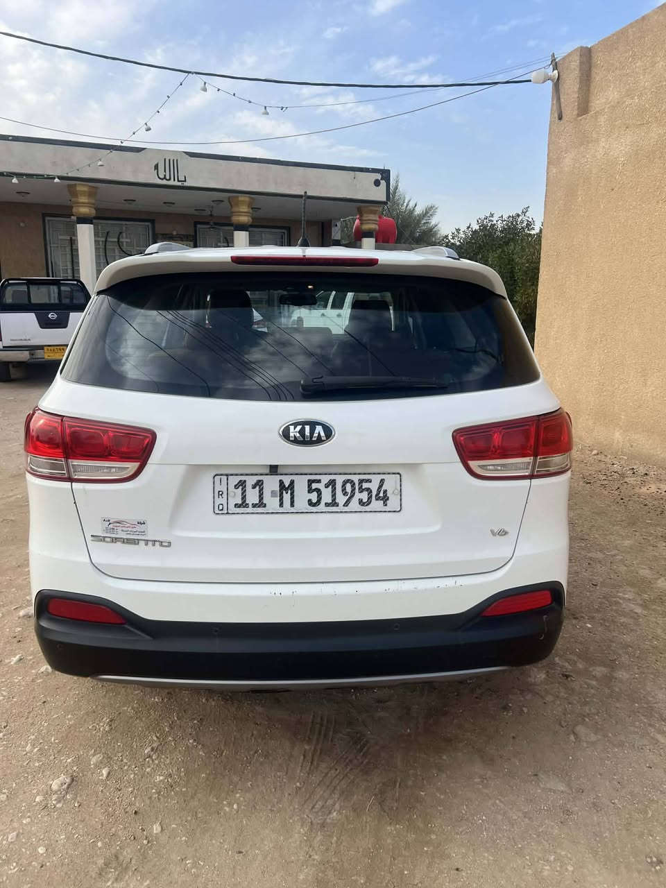 ‏سورنتو خليجي موديل ‏2018
‏كفالة عامة ما عدا بارد قليل موضح بالسونار المرفق 
مع الصور
‏المواصفات
‏سبعة راكب
‏بصمة
‏محرك 2400
ماشية 168 كيلو
‏العنوان كربلاء اطوريج 
السعر  195 وبيه مجال 
الاستفسار اكثر  ‭0771 449 6573‬
