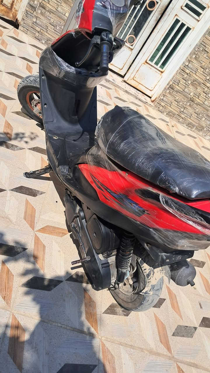 ةدراجة ياباني ماكس عدلة للبيع السعر ٣٣٥ وبيها مجال مستعجلل مال بيعععع   شلعتها جيدة ومشيها جيد كهربائيات شغالة السلف جديد بس الفلاحين ب١٠  عطلان مكاني طوييريج حي الجمعية *********** متوفر واتس اب
