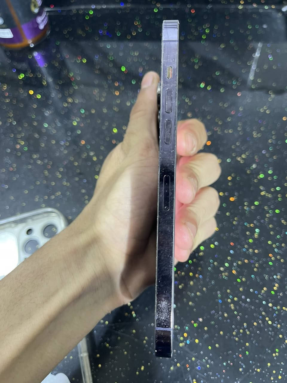 سلام عليكمم 
Iphone 14pro max
الجهاز ما مفتوح نهائياً 
مشكلته فقط ظهر مكسور 
والجهاز وتر ما مفتوحح وما مستبدل بي اي قطعه  
بطاريتة 81 والجهازز نضيففففففففف
وملحقاته كامله مع كارتونه اصلي مال الجهاز والكيبل  
سعرر 800 وبي مجال كلش بسيط ومستعجل على بيعته 
مكاني كربلاء تواصل واتساب 
***********
